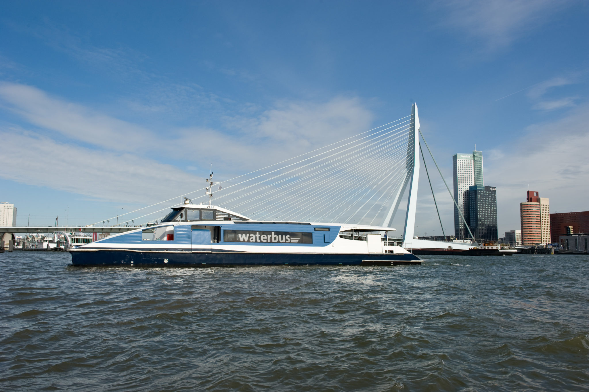 Met de waterbus naar Rotterdam